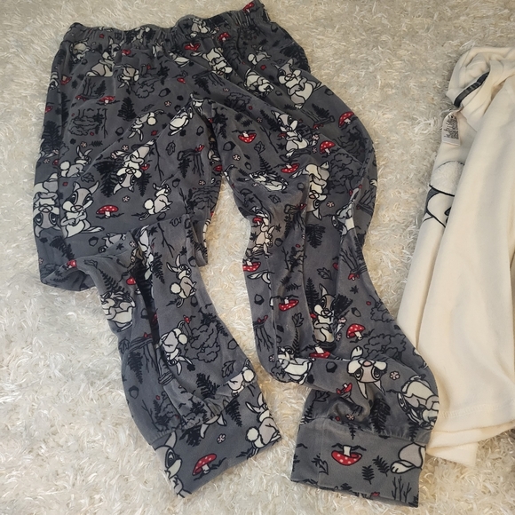 Disney Pajama Set,Bambi,Pants & Top,Girls Medium(8-10) but fits 2 sizes larger - Picture 5 of 10